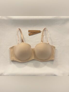 SKIMS FITS EVERYBODY STRAPLESS BRA